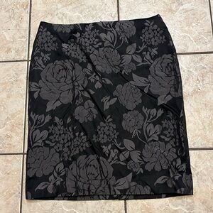 White House Black Market Floral Pencil Skirt